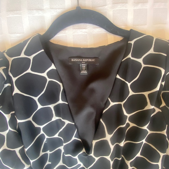 Banana Republic Flounce Hem Maxi Dress - Picture 4 of 11